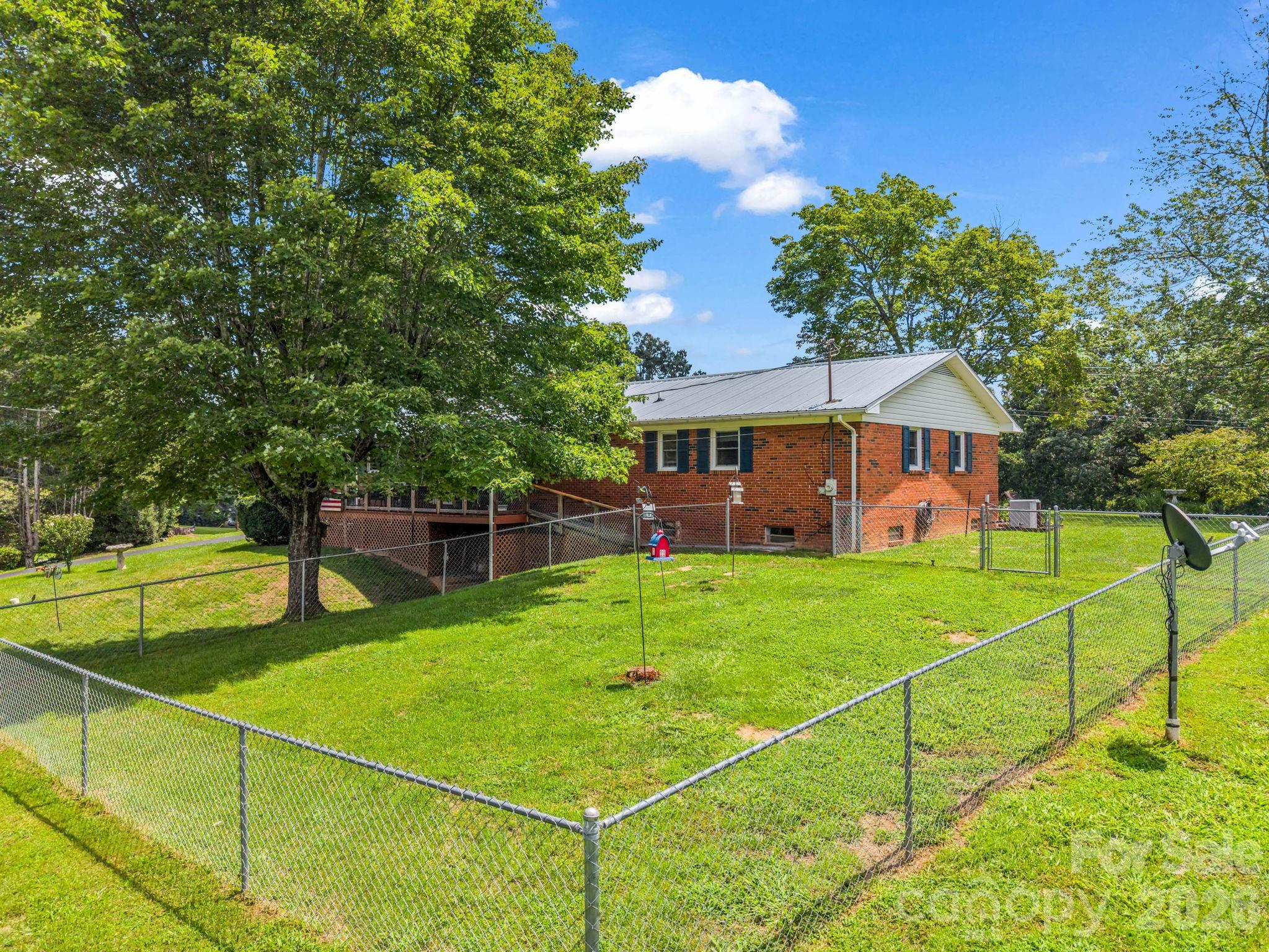 1244 Old Hwy 10 Highway E