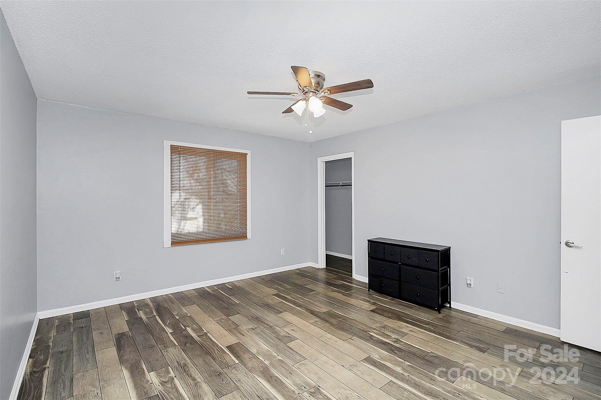 Sharon Lakes - Residential