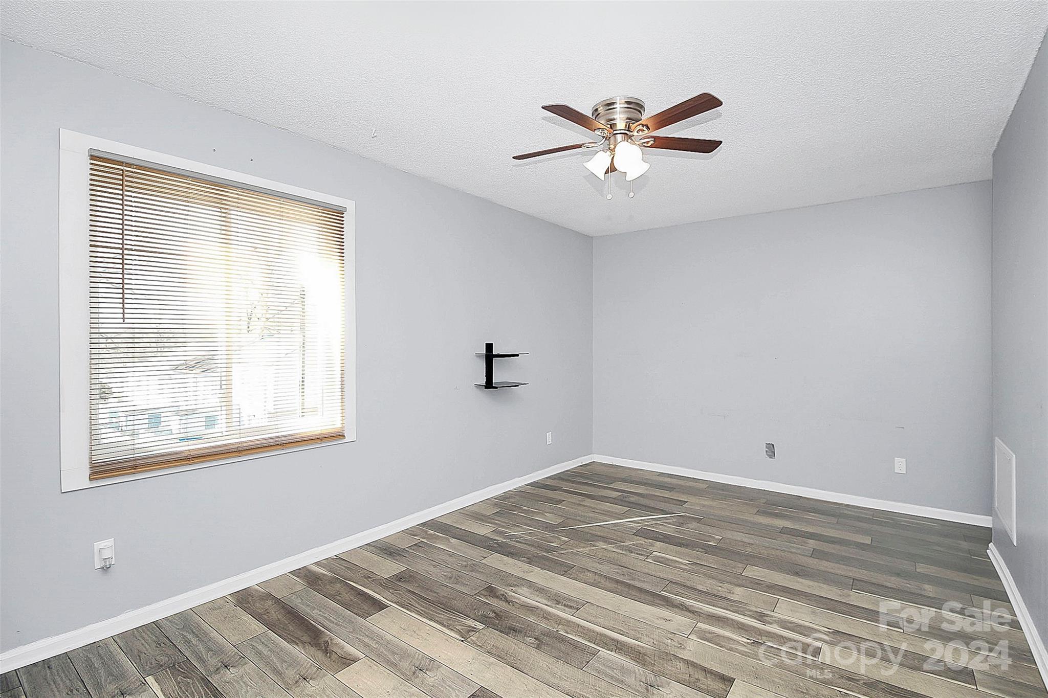 Sharon Lakes - Residential