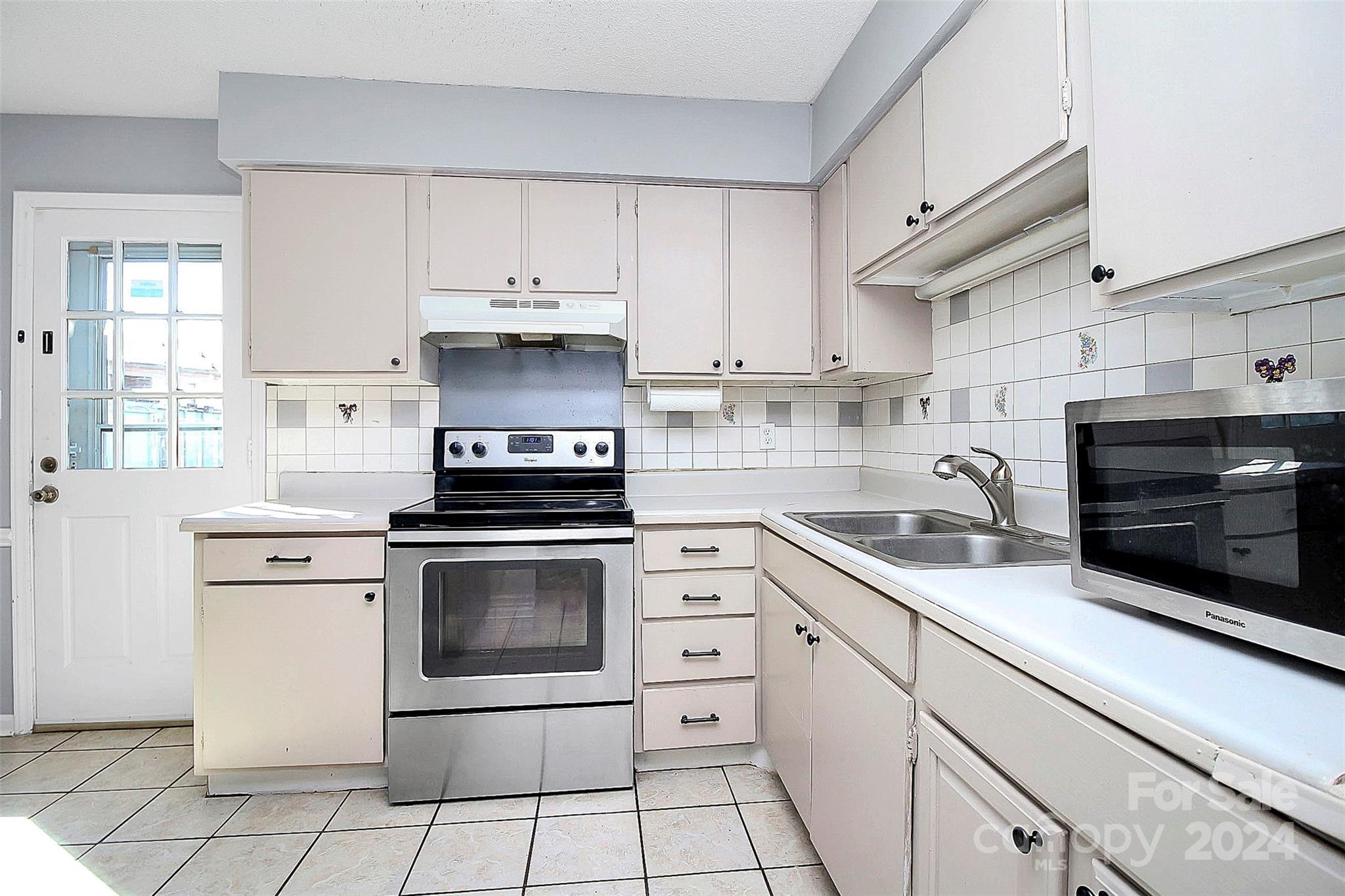 Sharon Lakes - Residential