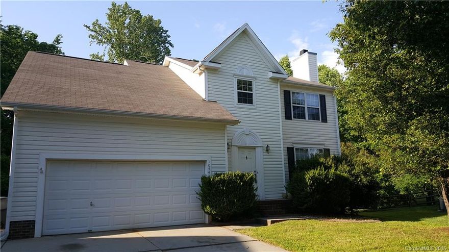 Bank approved List Price! Can close Quickly!3 bedroom and a Bonus Room and unbelievable  2.88 acre lot at end of cul-de-sac. Privacy, large fenced backyard. Great floor plan w/many extras and upgrades. Priced to sell fast. Convenient location close to shopping and 485. Put your finishing touches on this property. Priced to sell fast. Sold as is.