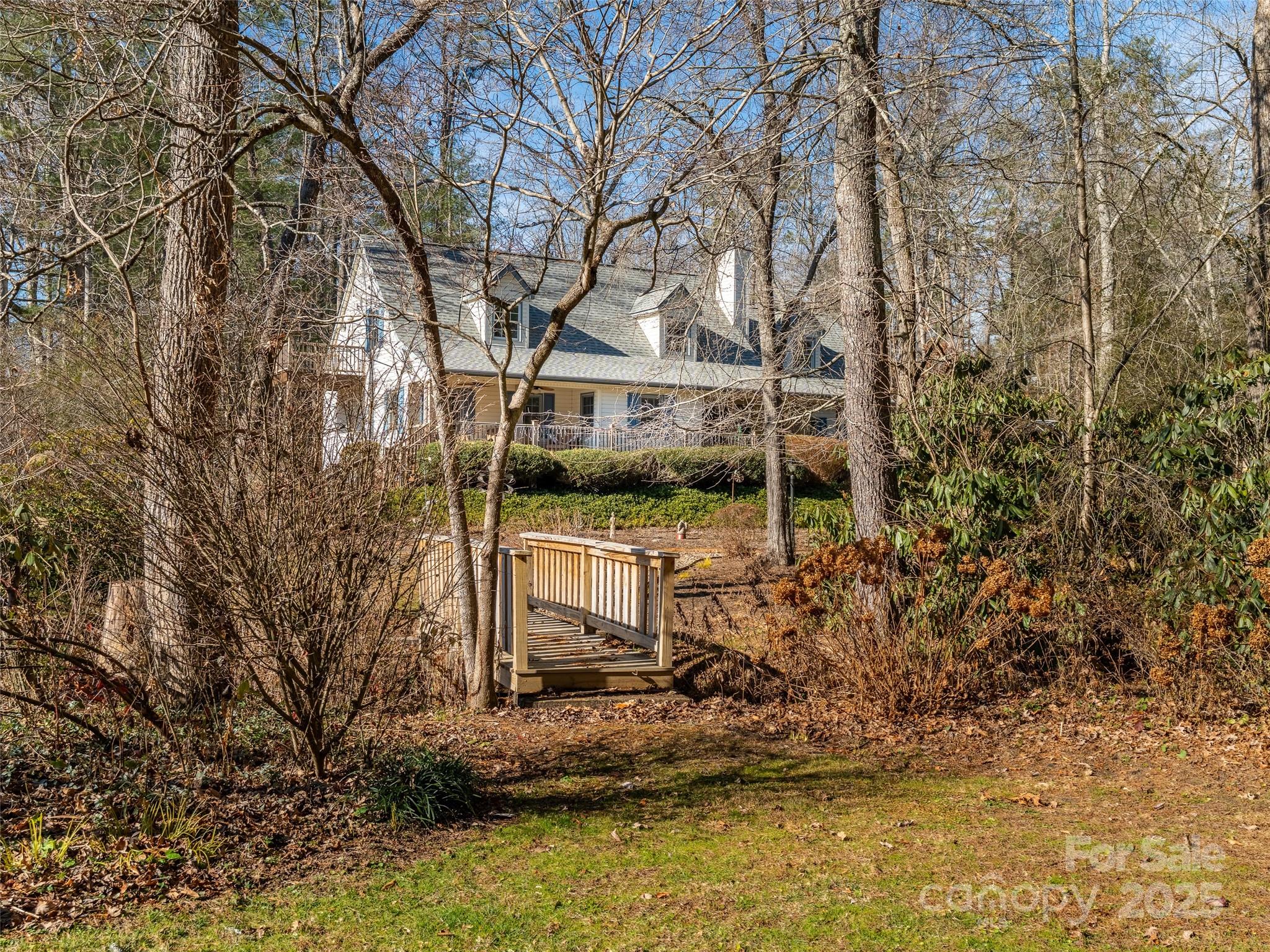 18 Tall Pines Trail