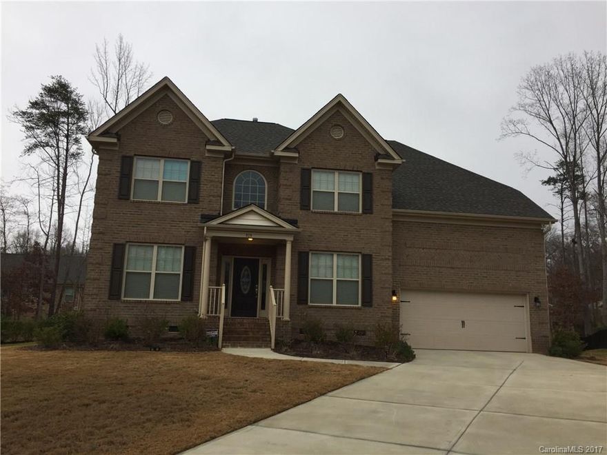 Welcome Home! Beautiful two story home located in Fort Mill. Property boasts spacious living room with fireplace.  Spacious kitchen with plenty of cabinet space and stainless steel appliances with breakfast area and seperate formal dining room. One bedroom and full bath located downstairs. Upstairs offer 4 bedrooms and 2 full baths upstairs with a seperate bonus room. Master offers lots of comfortable living space with large master bath that offers soaking tub and stand up shower.