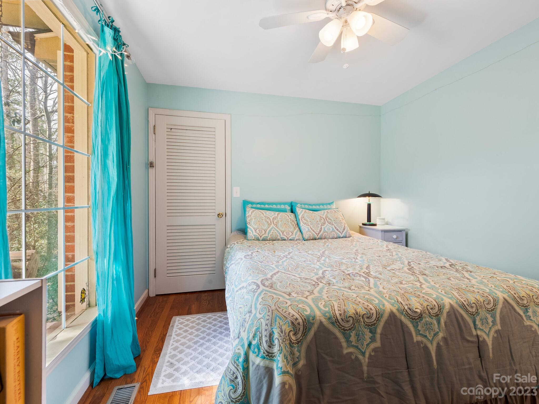 Crestwood - Residential