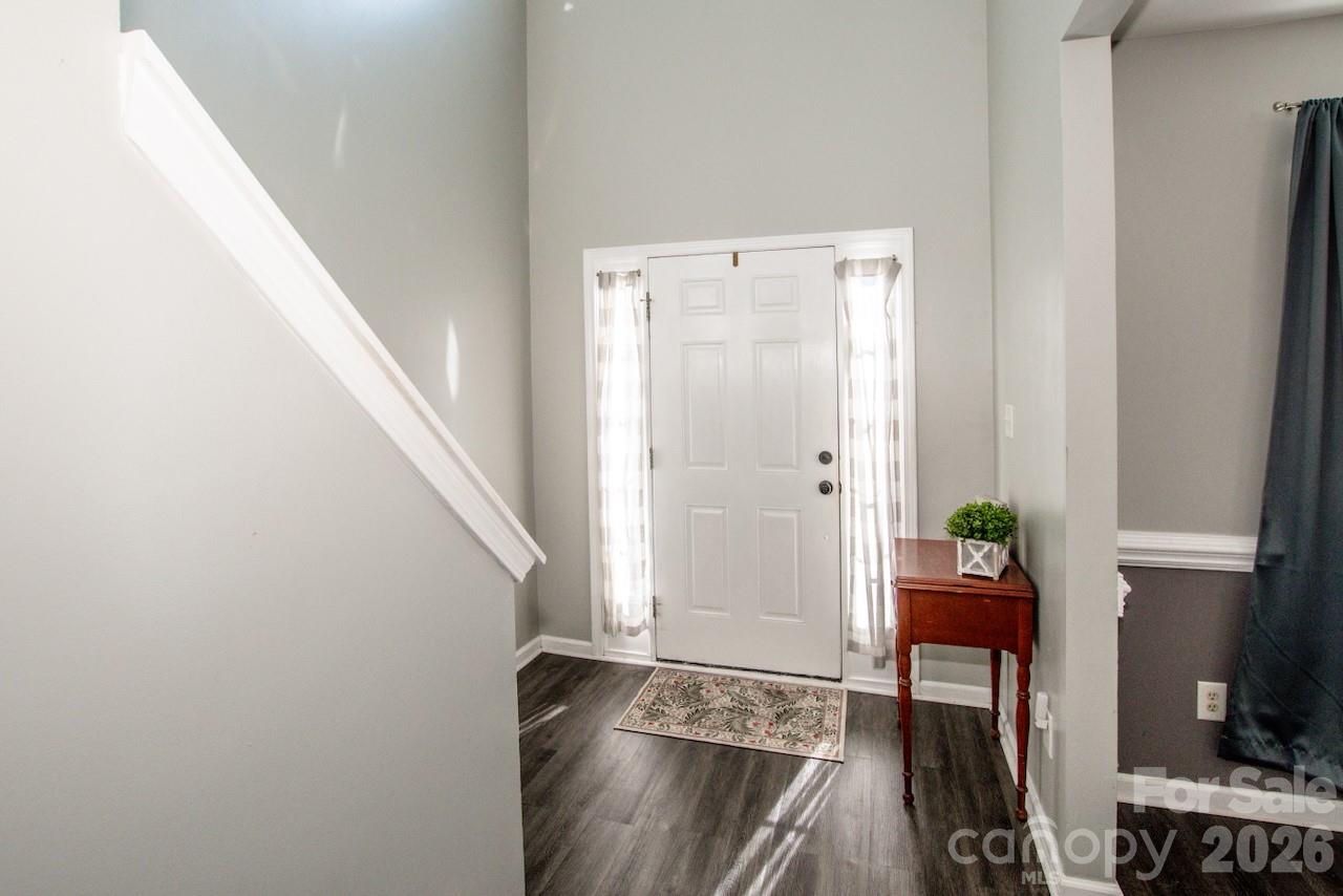 5924 Barefoot Lane