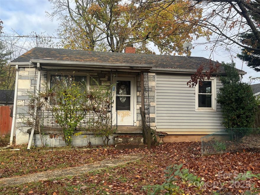 Bring your vision to 4 LaRue — a three-bedroom, one-bath home with tons of potential in a convenient Asheville location. The home does need significant updates and cleanup, but it offers a solid opportunity for someone ready to renovate or start fresh.also It’s an ideal opportunity for investors, builders, or flippers looking for a project with strong upside.
With the right plan and the RM6 zoning  this property could shine again