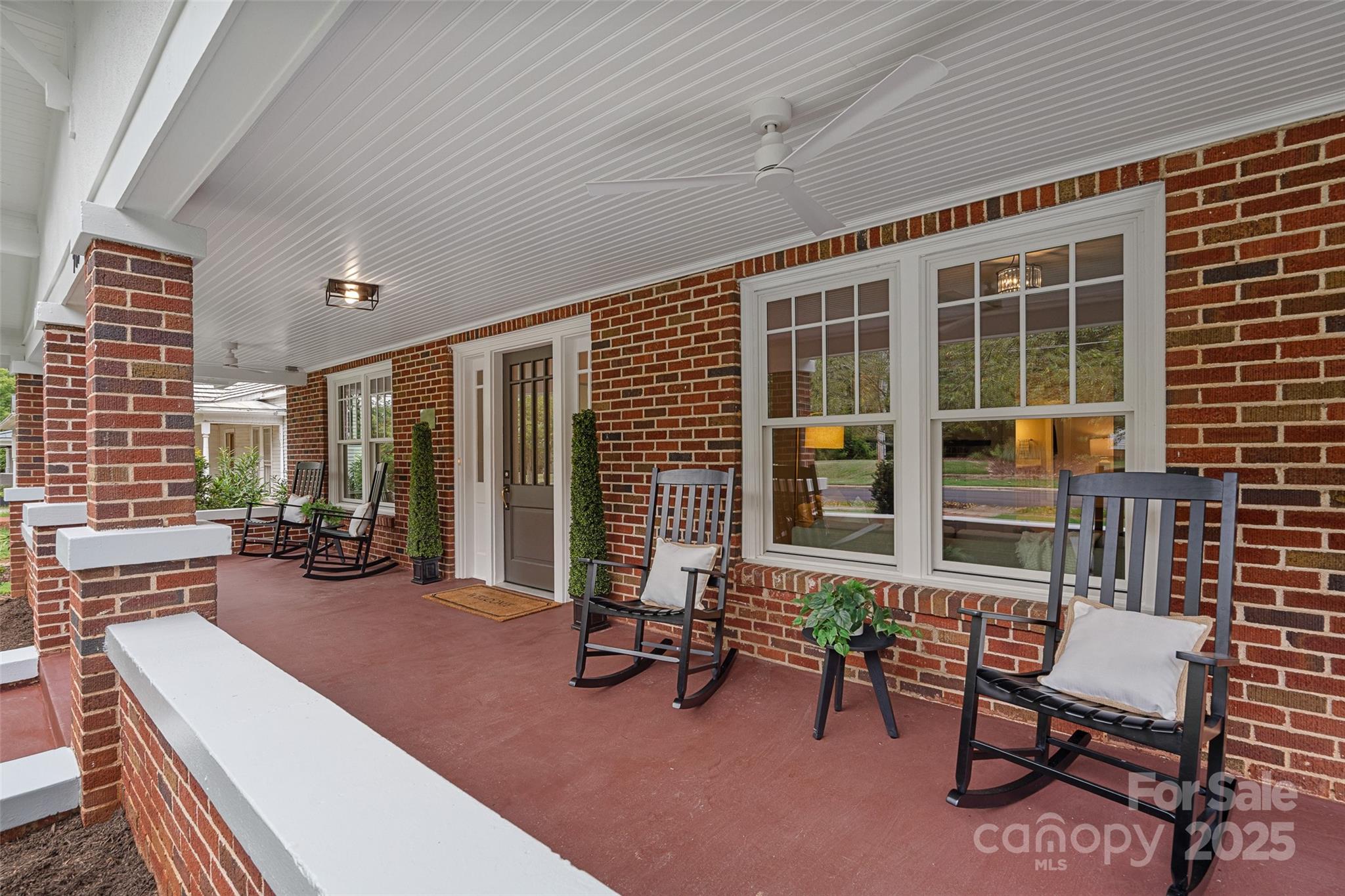 709 N Main Street