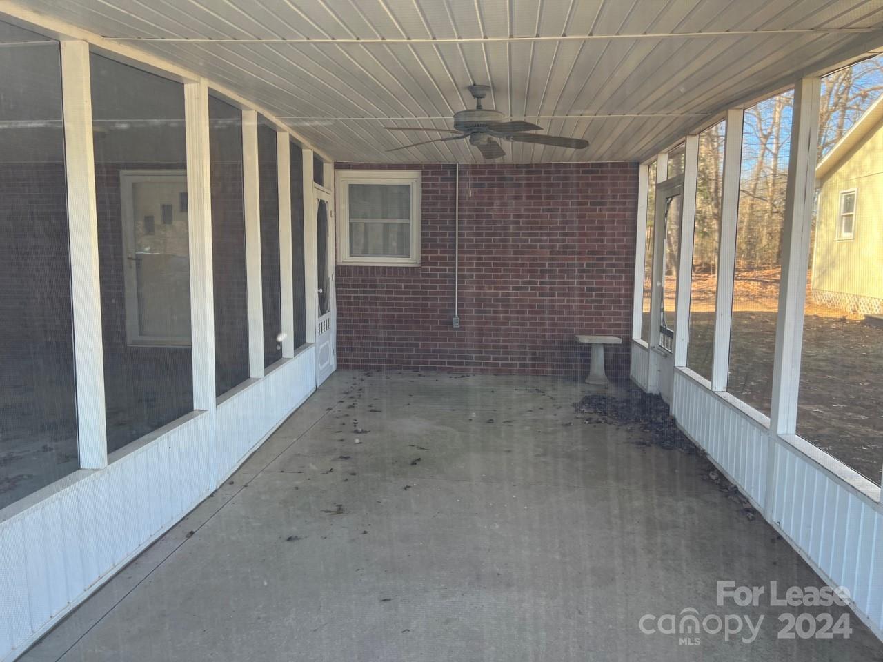 Meadow Brook - Residential Lease