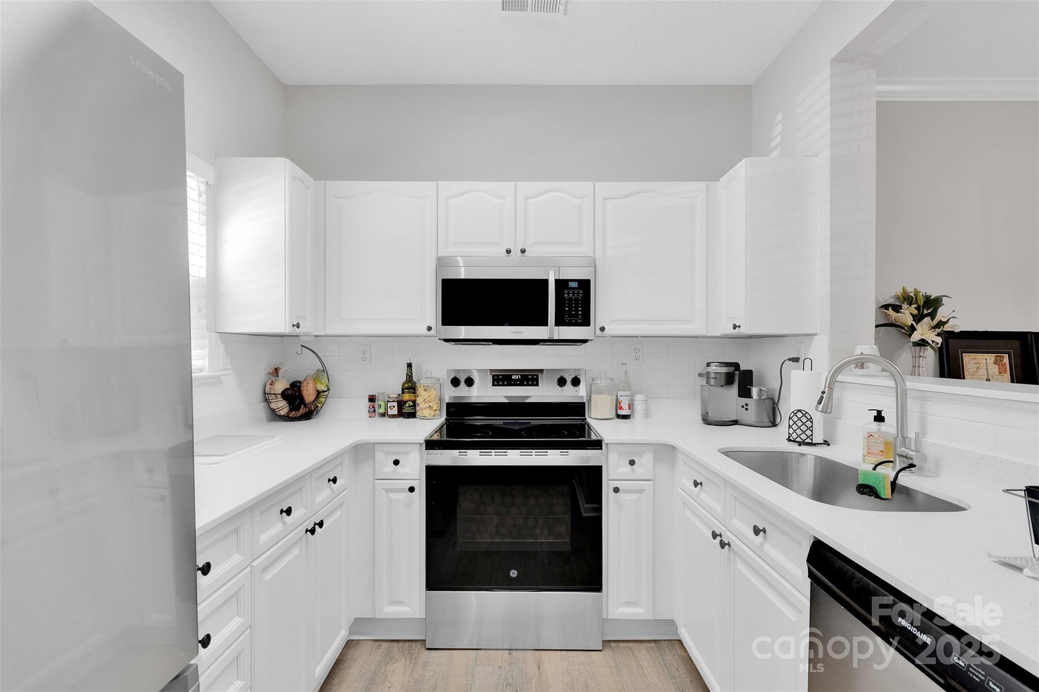 11548 Savannah Creek Drive