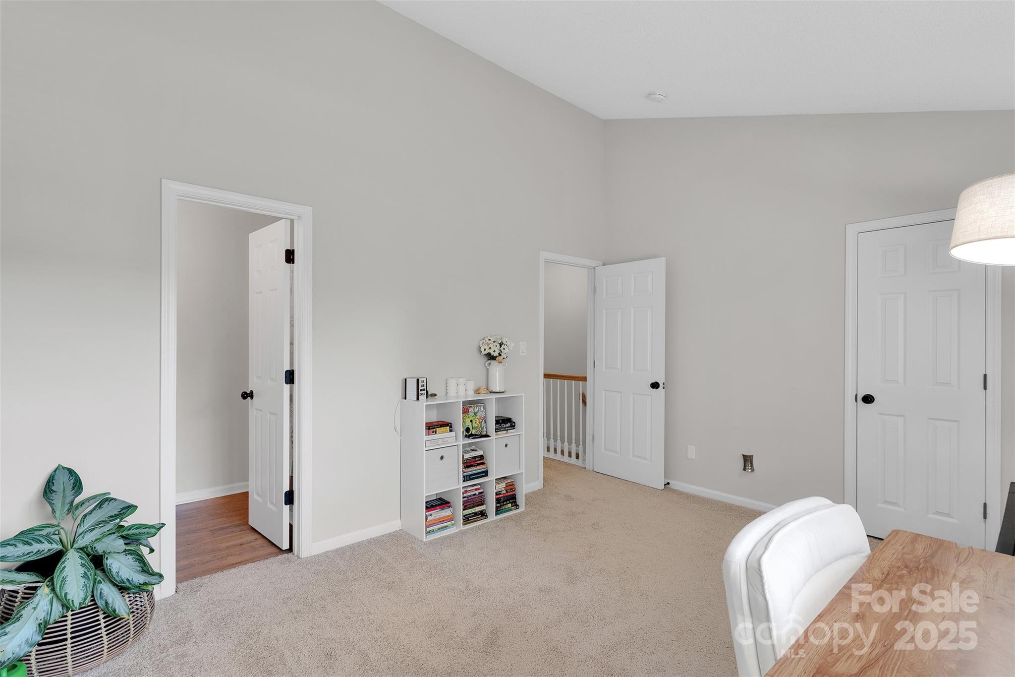 Savannah Townhomes - Residential