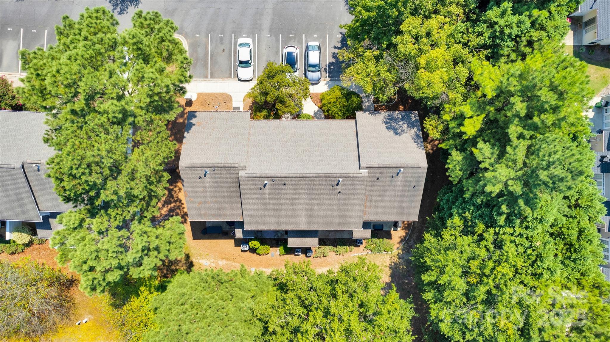 Savannah Townhomes - Residential