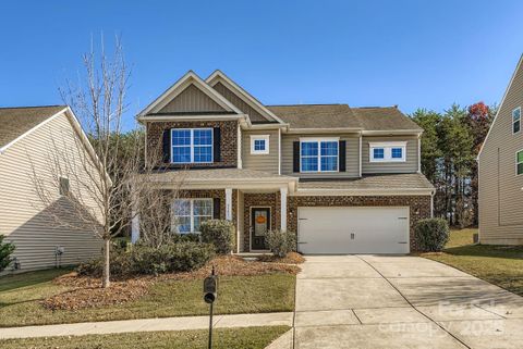 Photo of 9301 Swimming Drive, Harrisburg, NC 28075 (MLS # 4321418)