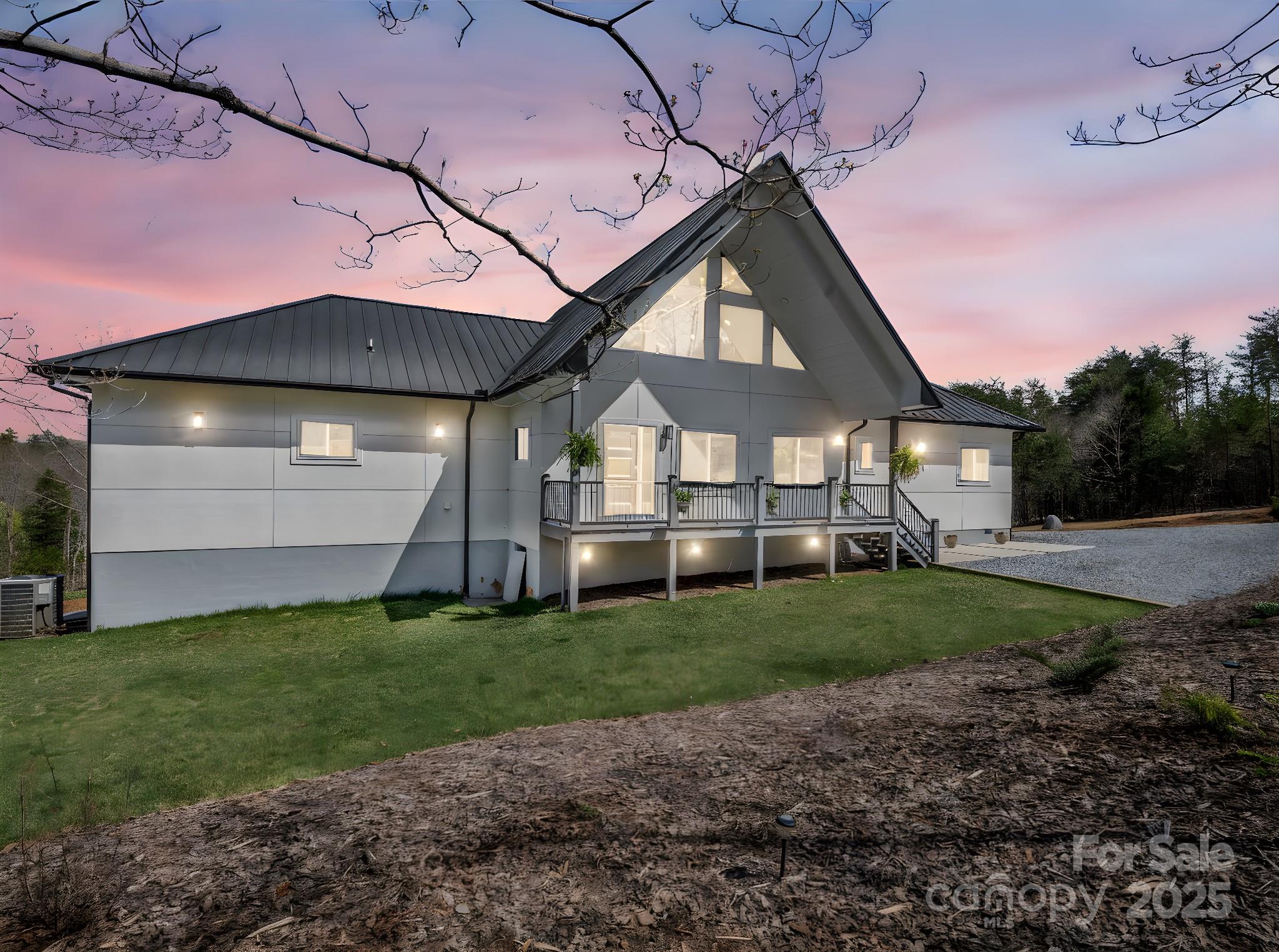 456 Hickory Loop
