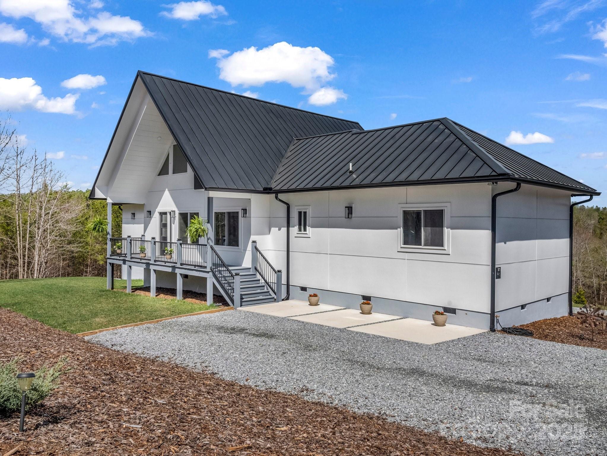 456 Hickory Loop