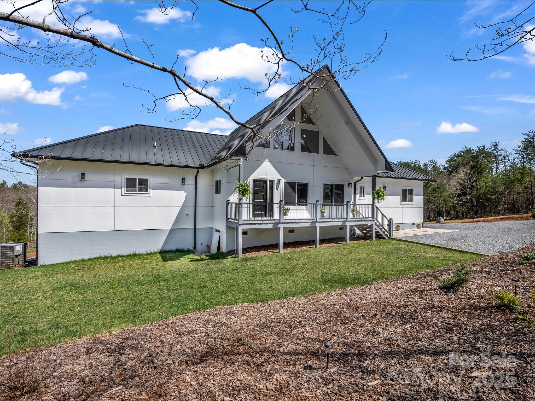 456 Hickory Loop