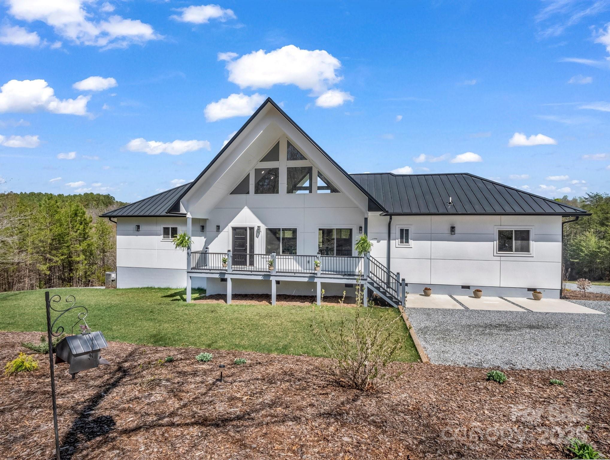 456 Hickory Loop