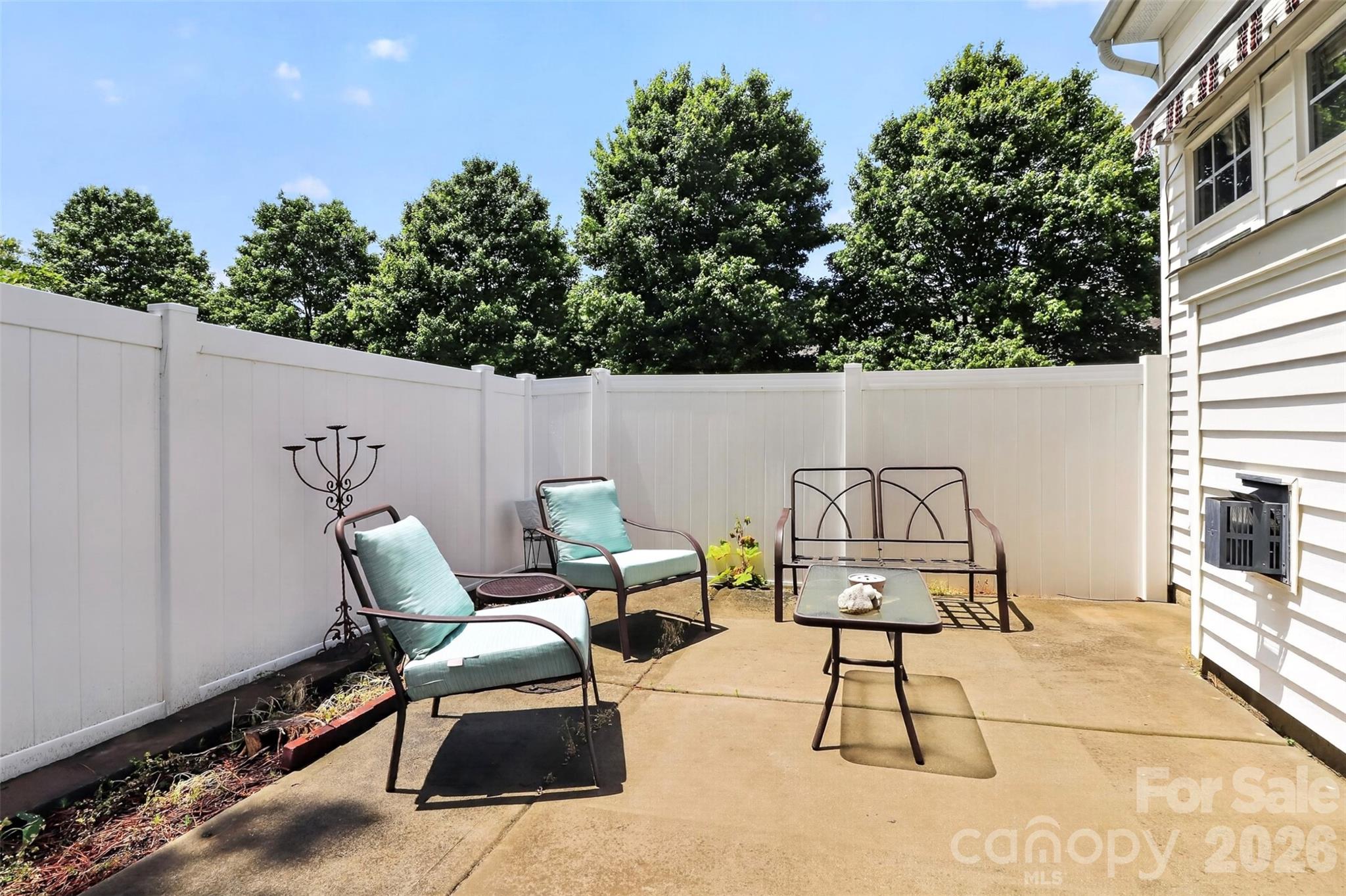 173 N Arcadian Way