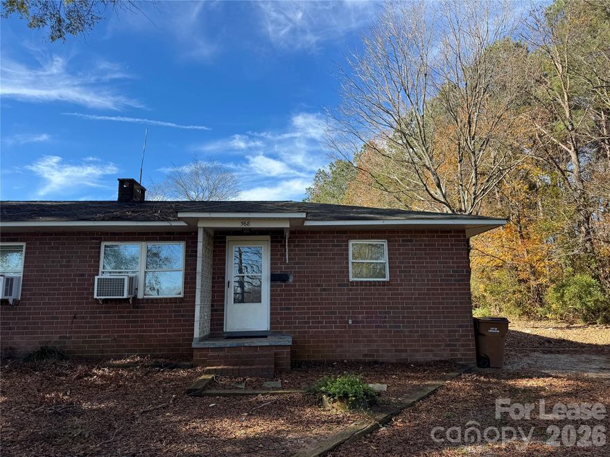 Updated two bedroom, one bath duplex in the heart of Lincolnton. This fantastic home has been remodeled with new flooring, new paint, and granite counter tops in the kitchen. Spacious living room leads to the roomy kitchen with breakfast nook. Two good sized bedrooms with ceiling fans and a full bath. 

*** This home is pet friendly with a one-time, non-refundable pet fee. Please, no dangerous breeds.
*** Stackable washing machine and dryer available for tenant use, but will not be maintained by the owner.
