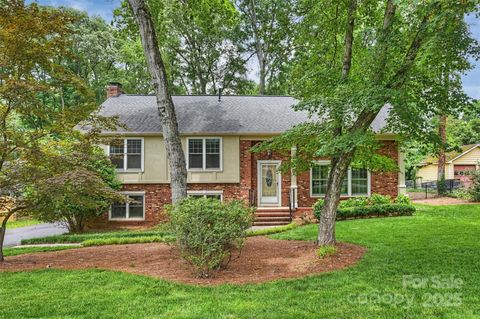 7050 Knightswood Drive Charlotte NC 28226