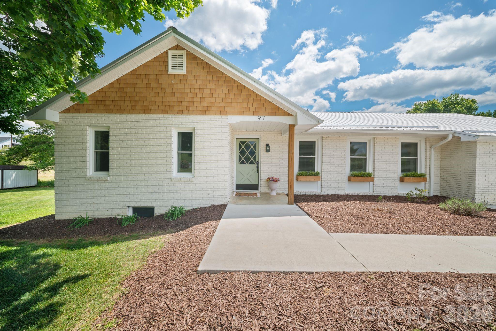 97 Paul Holland Road