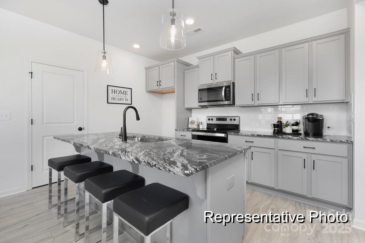499 Switch Street 128