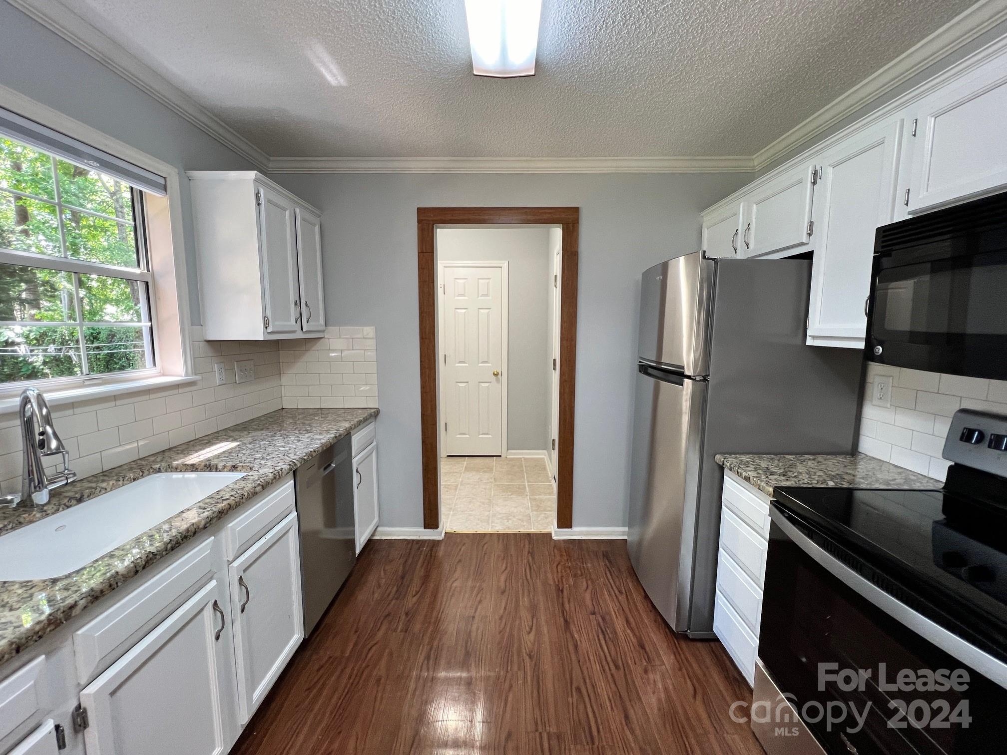 Foxmoor - Residential Lease
