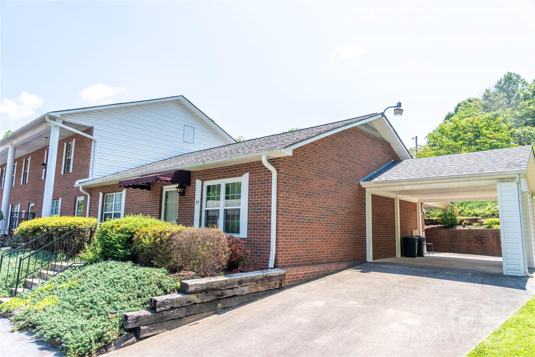 75 Laurelwood Drive