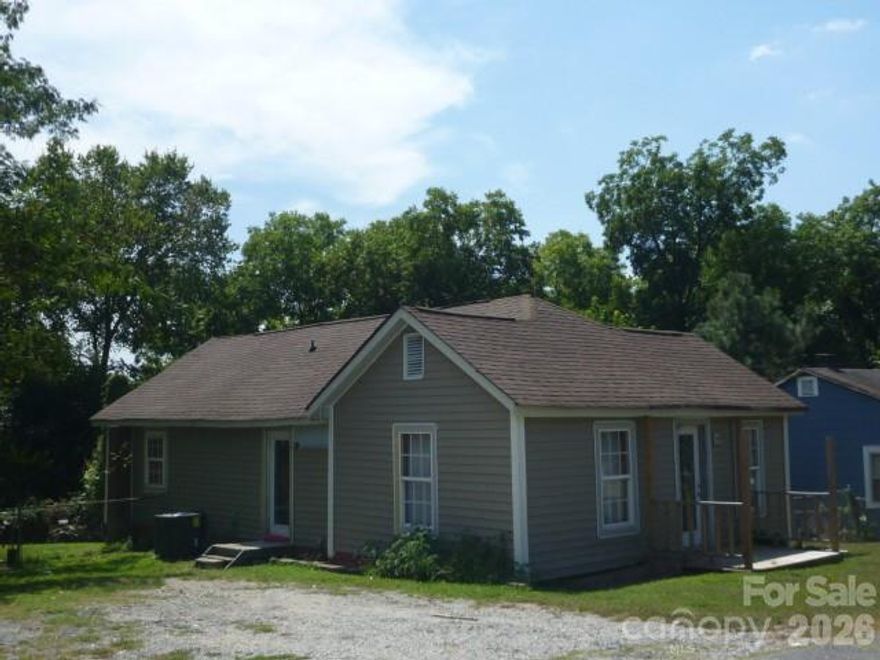 LOCATION! Charming 2-bedroom, 1-bath home located in Gastonia city limits featuring 956 sq ft of living space on a 0.15-acre lot. Built in 1930, this property offers classic character and strong potential for investors or buyers looking to add personal touches. Conveniently situated near local amenities, major roads, and downtown Gastonia. Ideal opportunity for rental income, starter home, or renovation project.