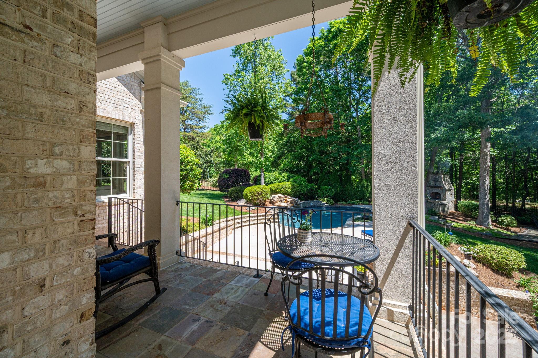 River Lakes - Residential