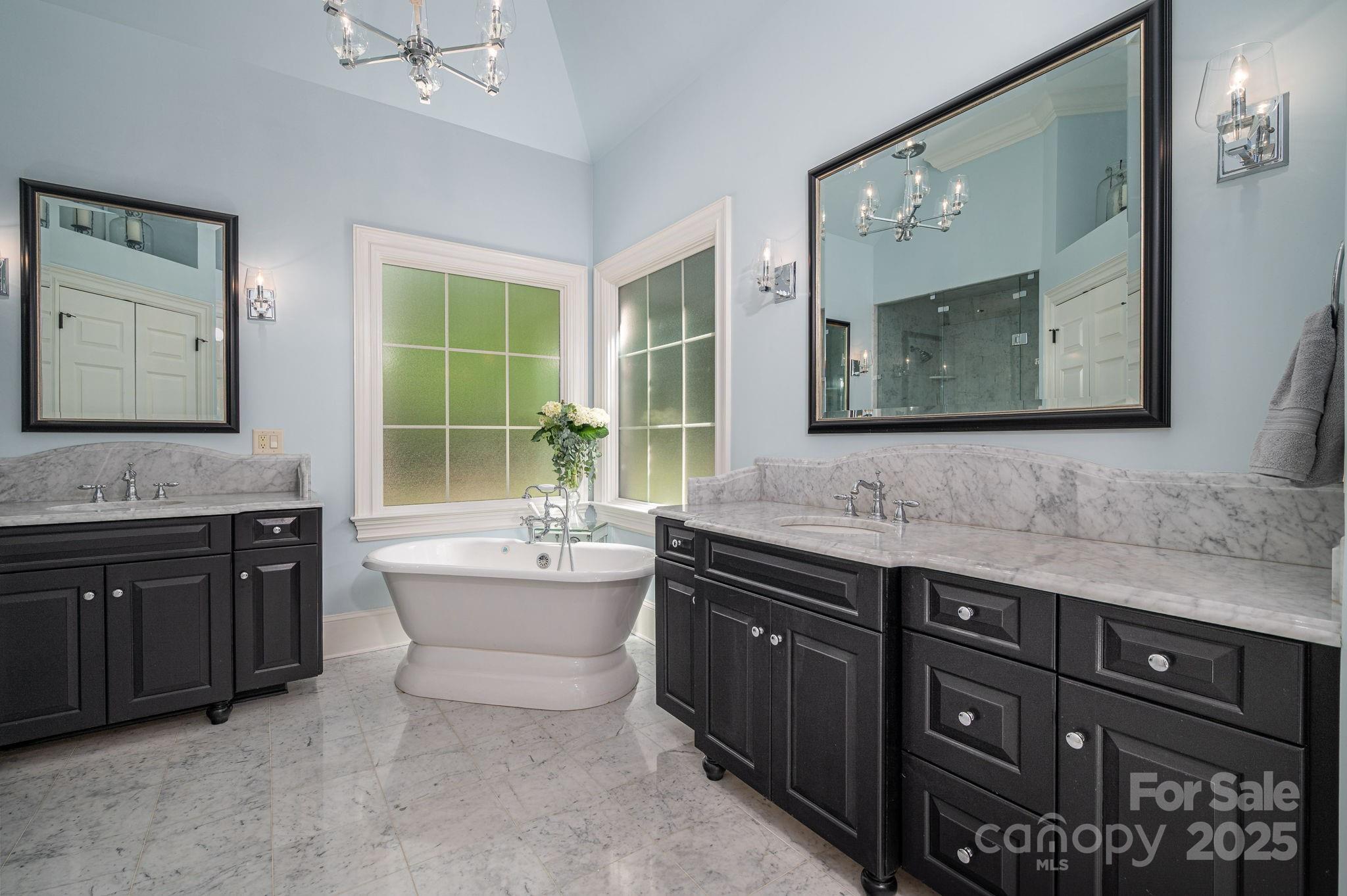 River Lakes - Residential