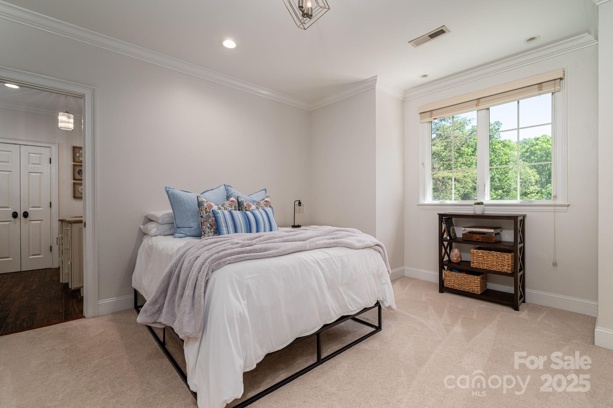 River Lakes - Residential