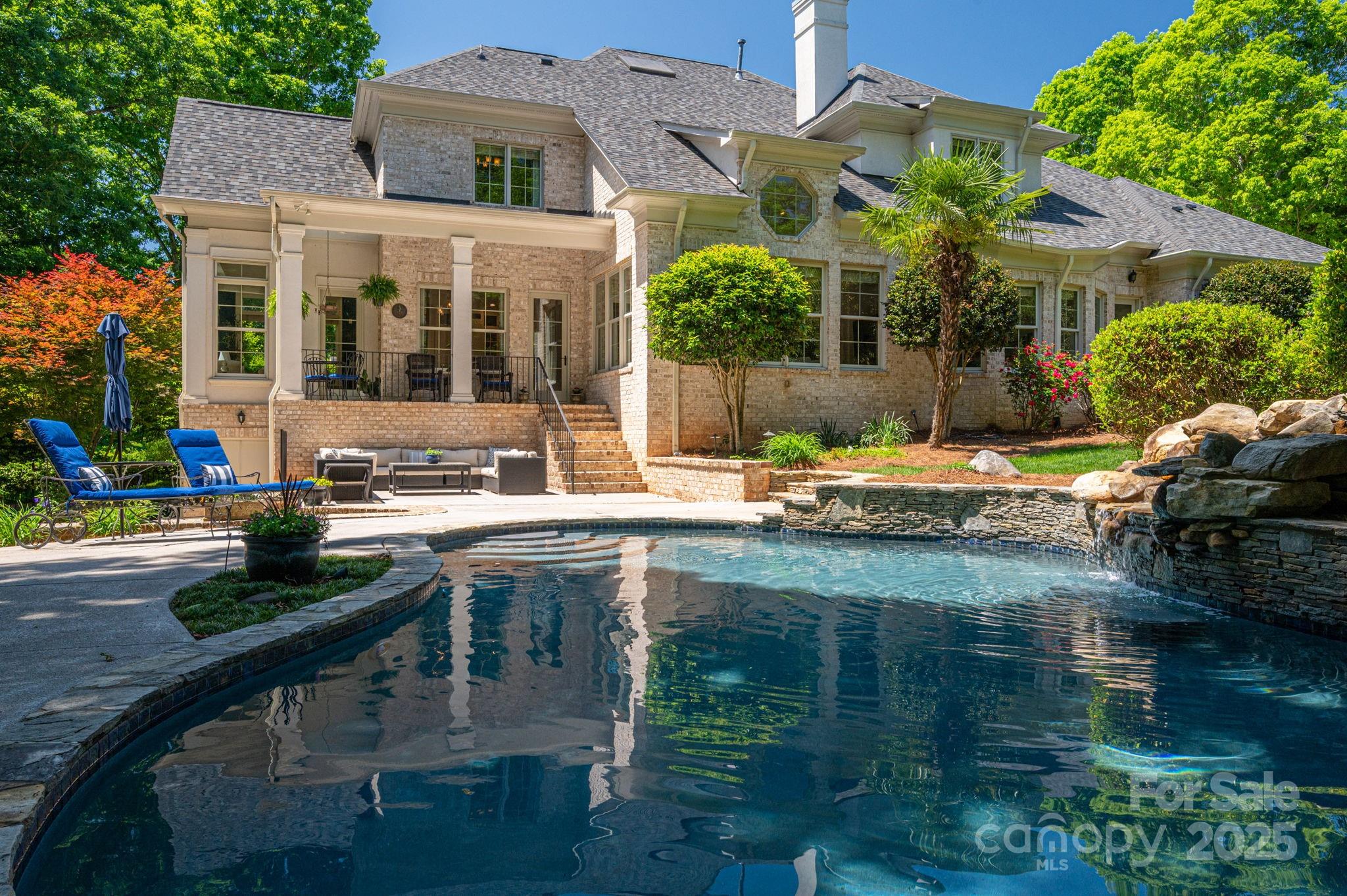 River Lakes - Residential