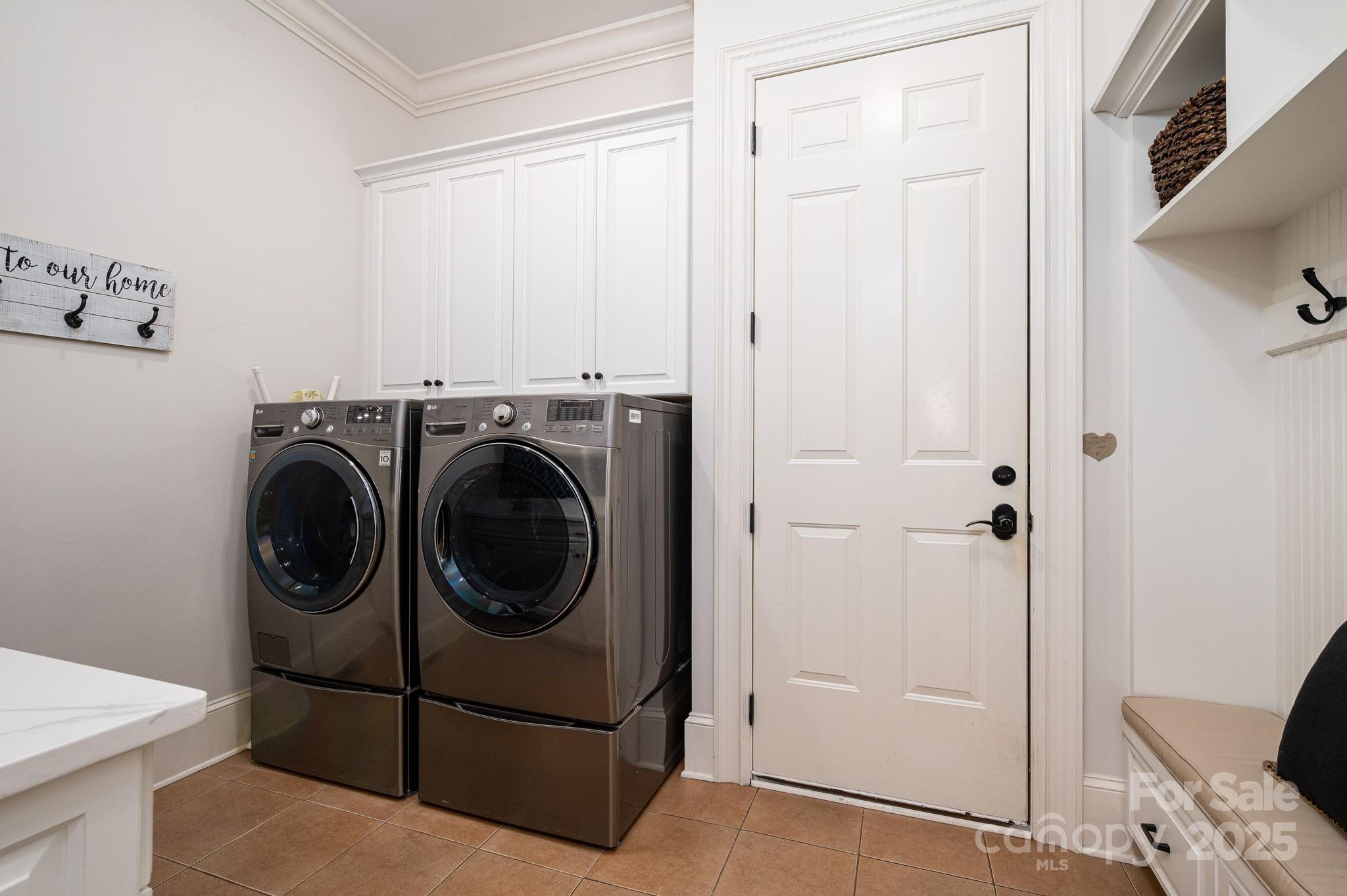 River Lakes - Residential