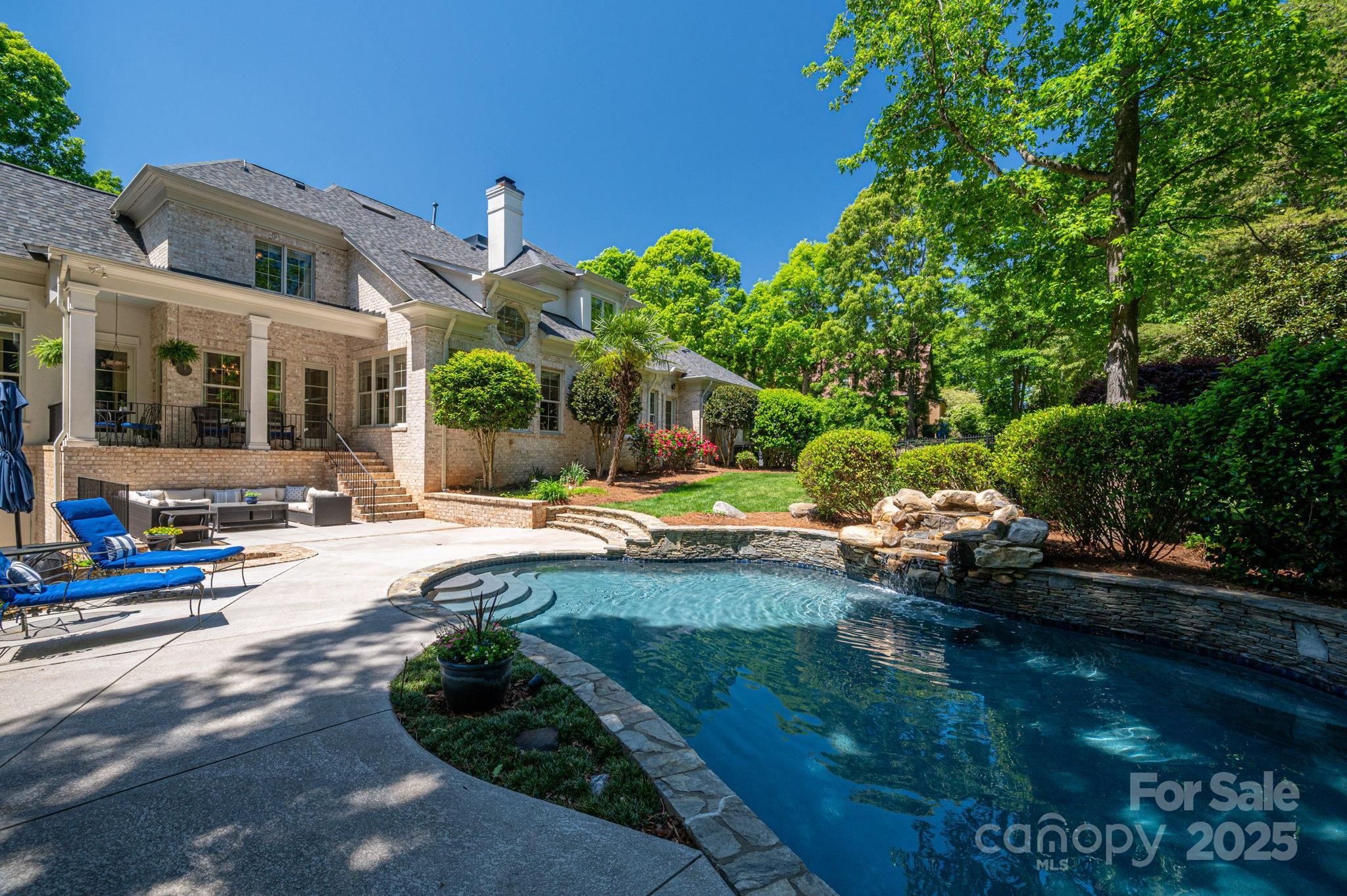 River Lakes - Residential