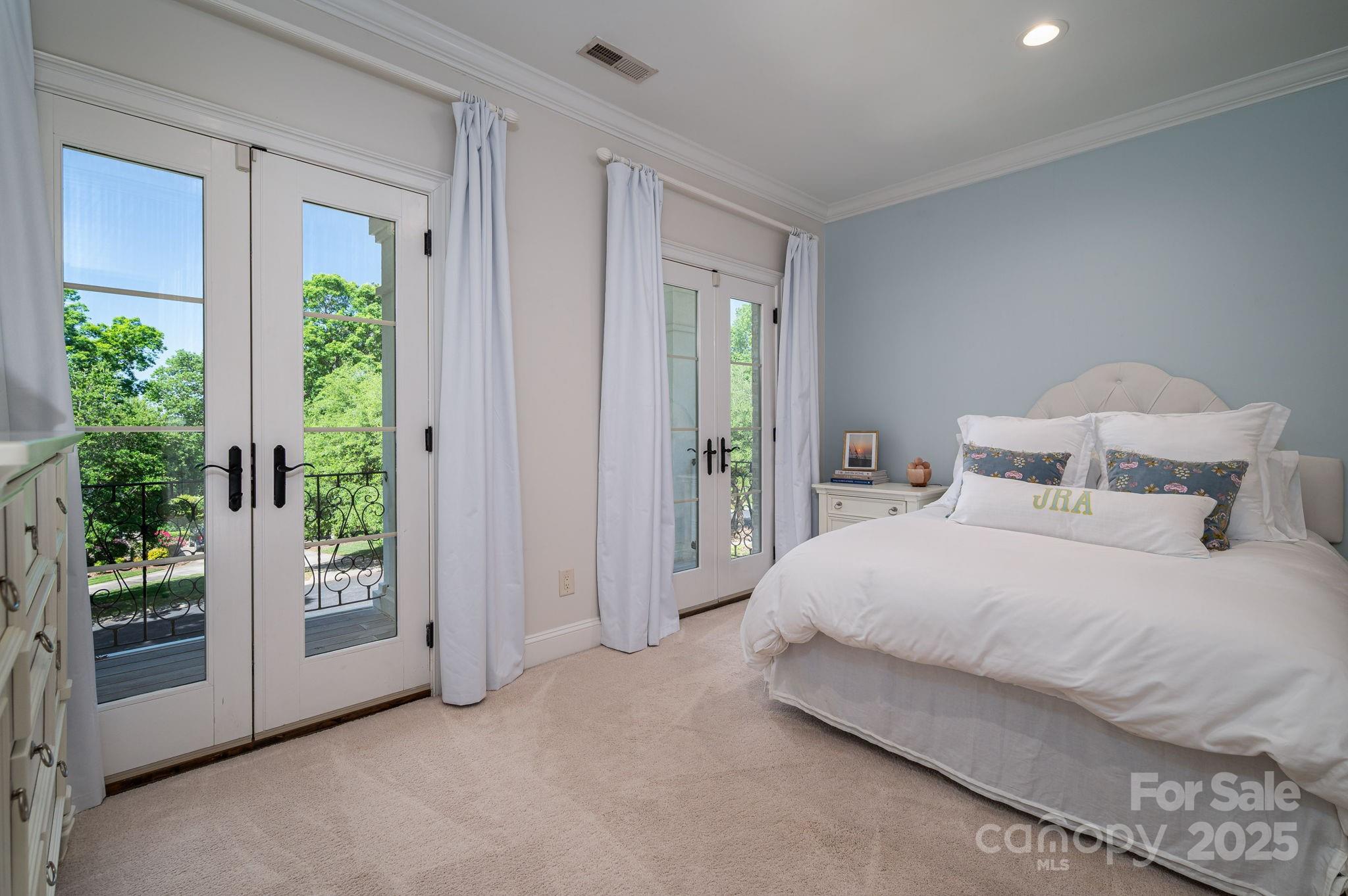 River Lakes - Residential