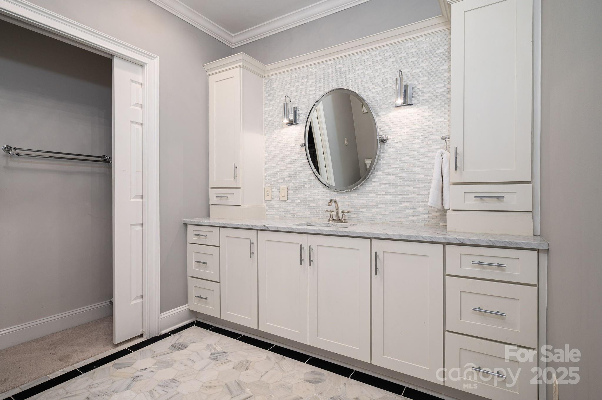 River Lakes - Residential