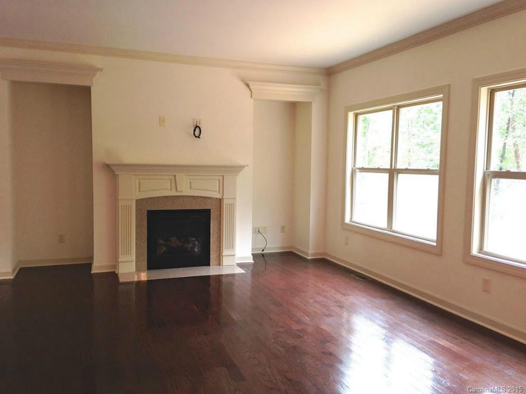 Hollister - Residential Lease