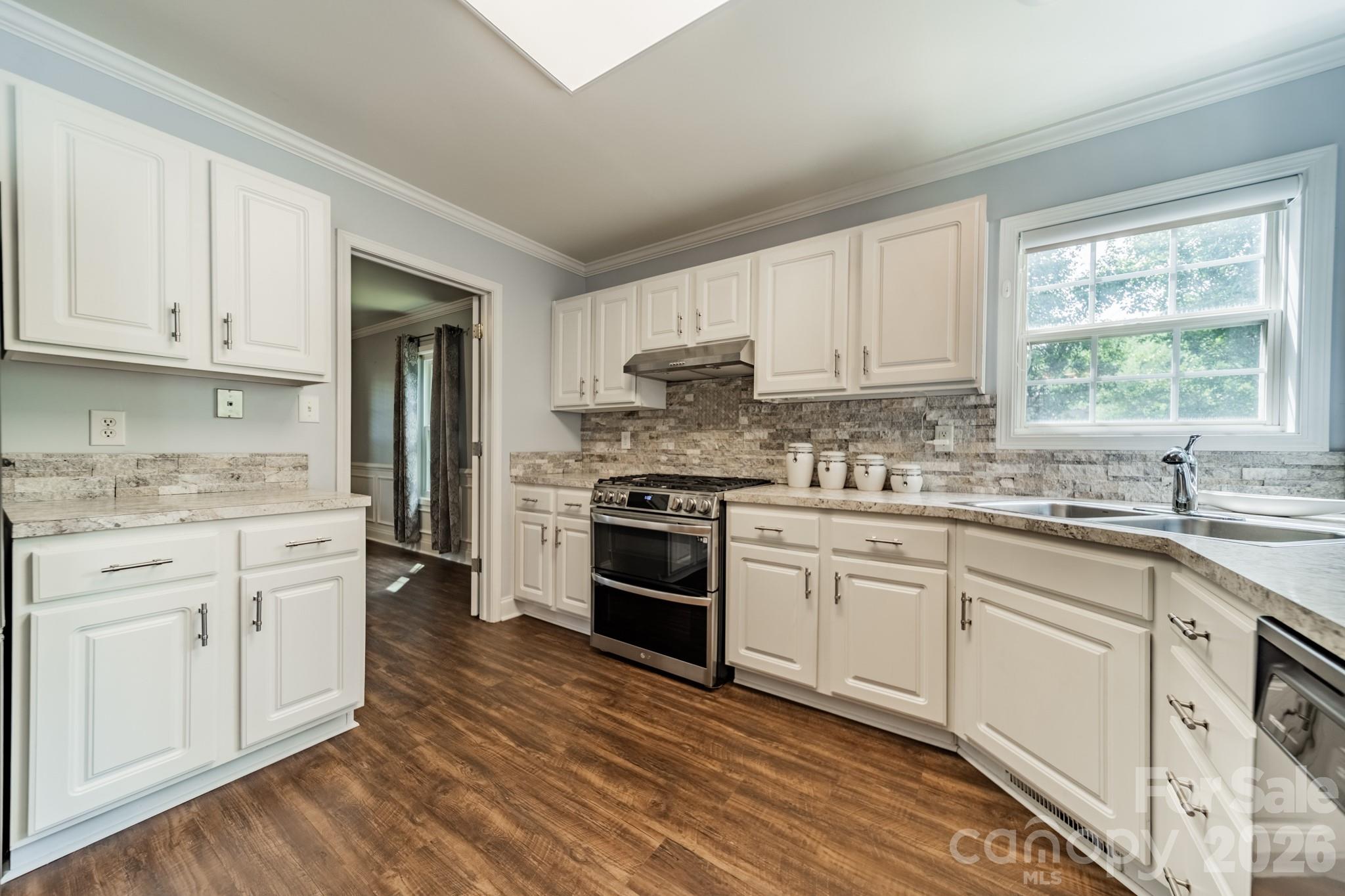 Linda Vista - Residential