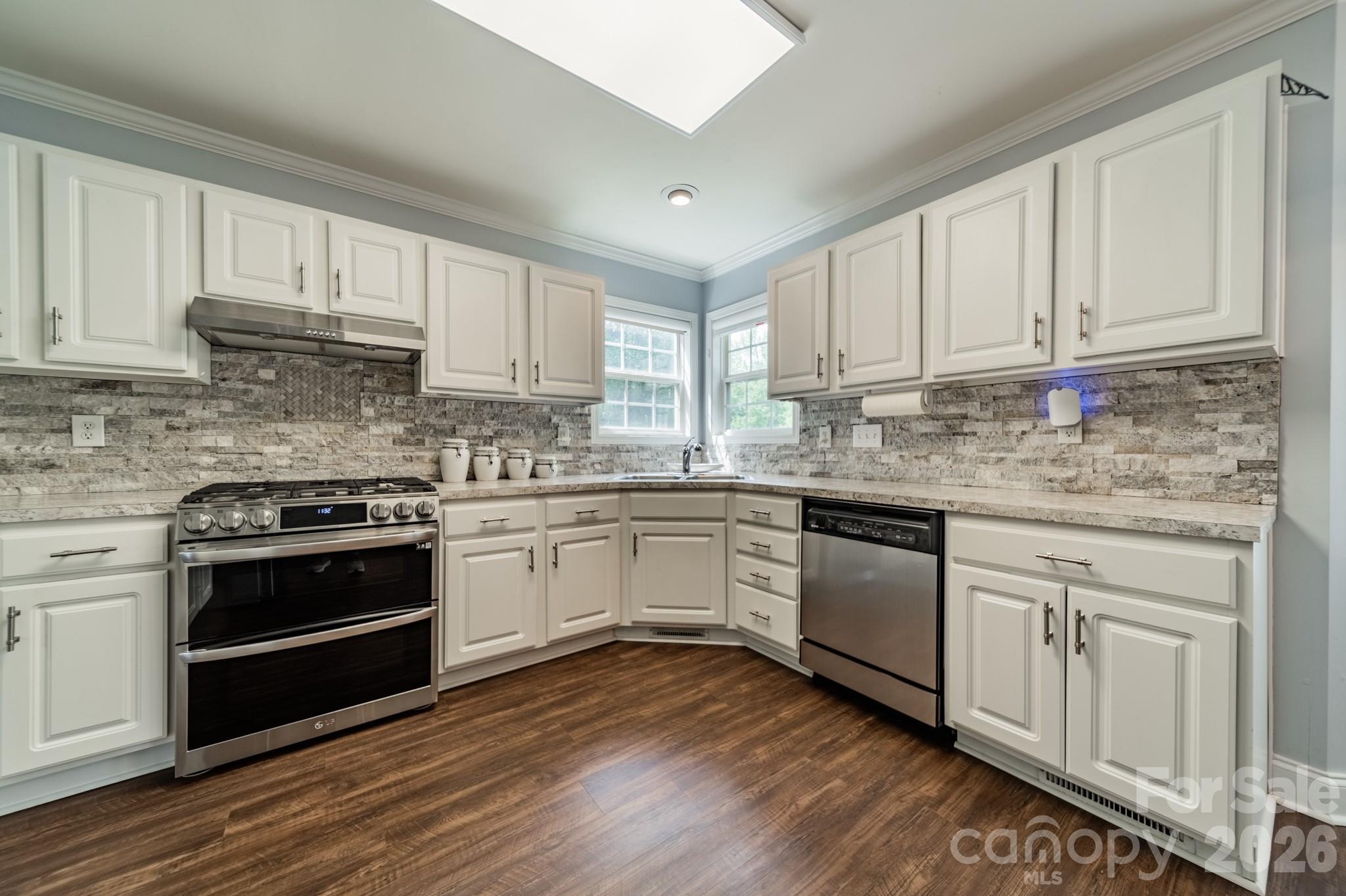 Linda Vista - Residential