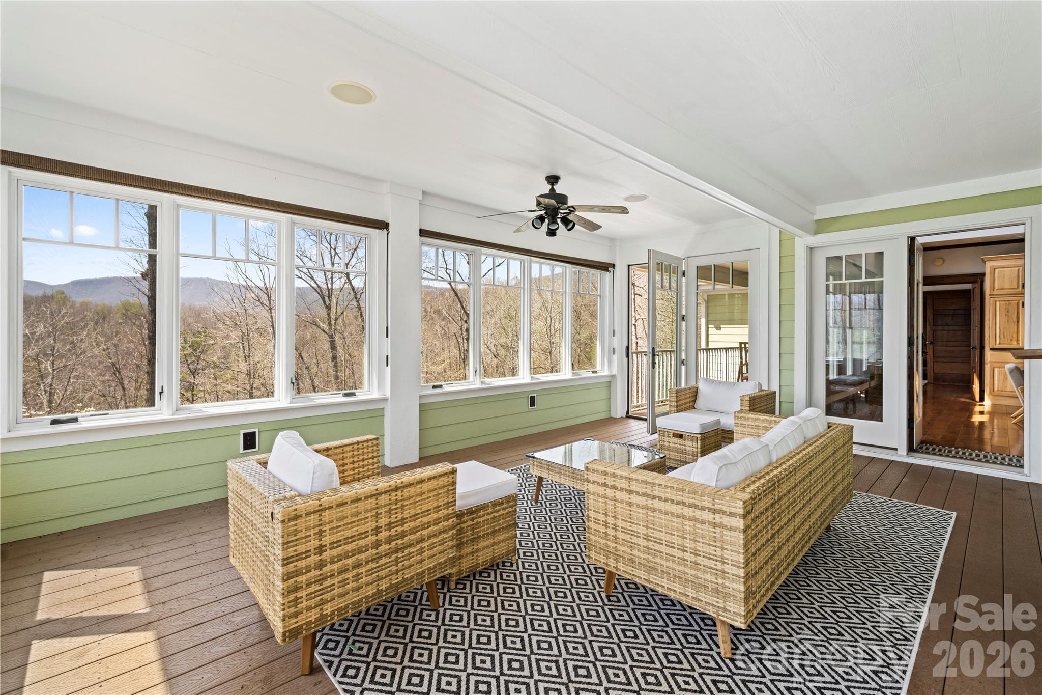 North Park Village Lake Adger - Residential