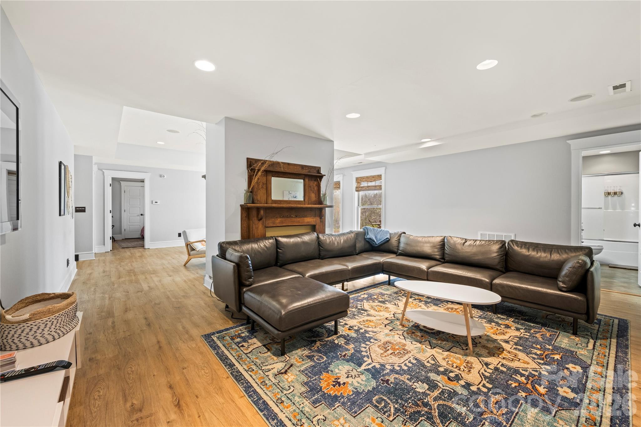 North Park Village Lake Adger - Residential