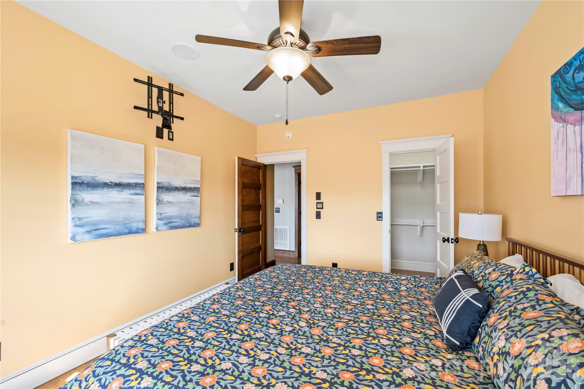 North Park Village Lake Adger - Residential