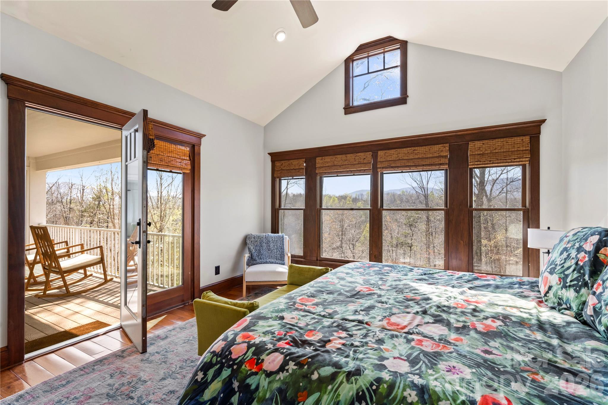 North Park Village Lake Adger - Residential