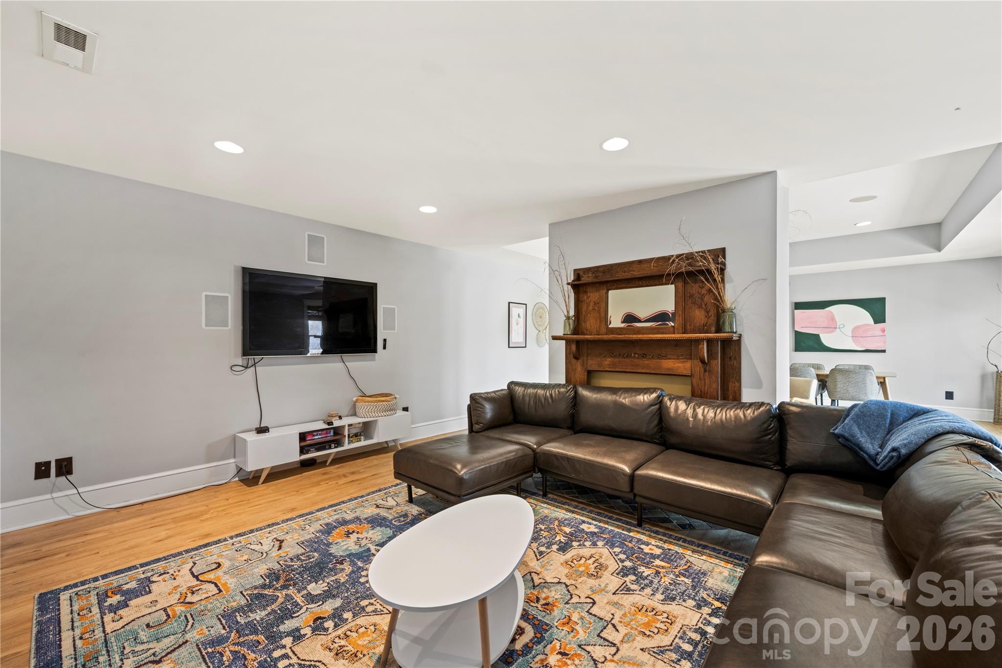 North Park Village Lake Adger - Residential