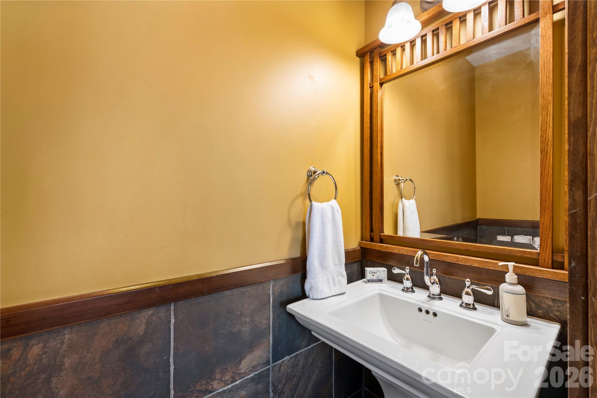 North Park Village Lake Adger - Residential