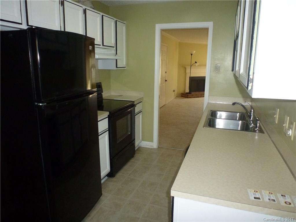 Brentwood Condos - Residential