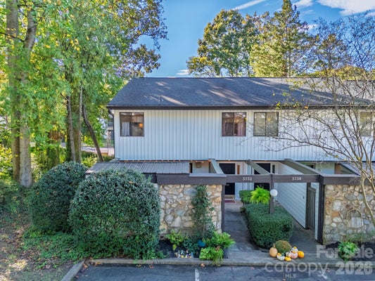 3732 WINDING CREEK LN, CHARLOTTE, NC 28226 - Image 8b3fd3d8ca06bfa3e835a88d3db76f63/2013727207