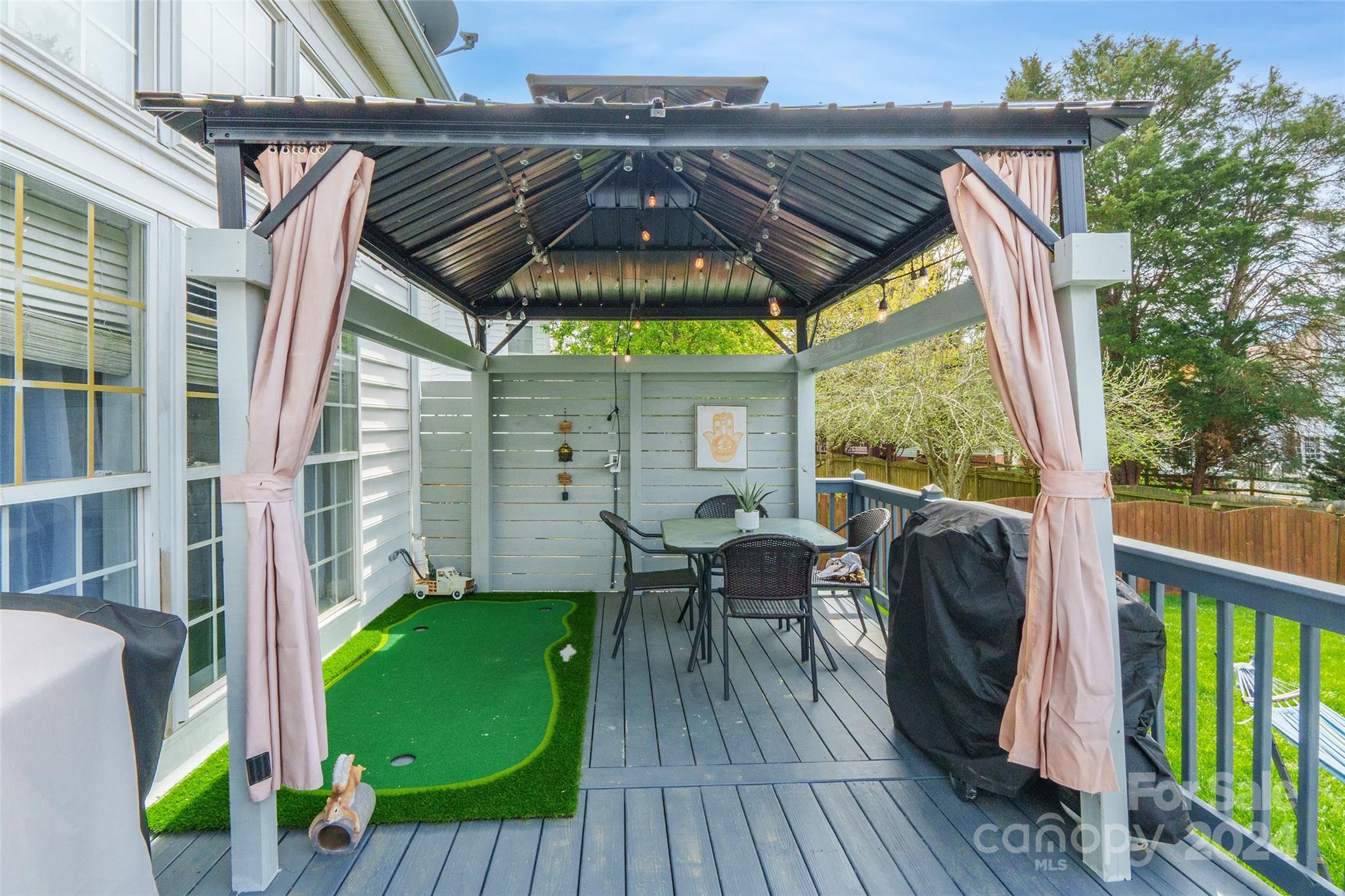 Highland Creek - Residential