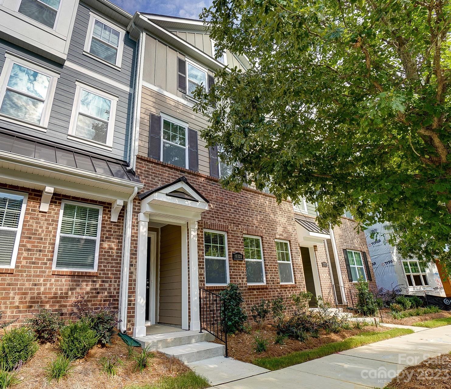 Summers Walk - Residential