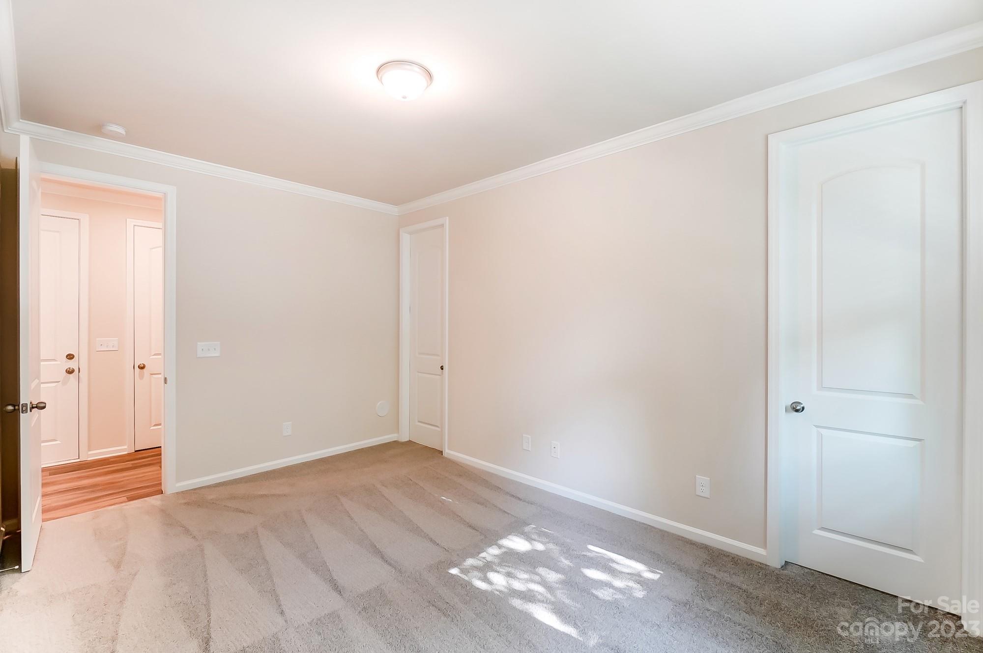 Summers Walk - Residential